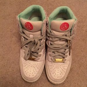 Nike Ski Hi Dunks.